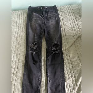 american eagle black ripped jeans /// size 2